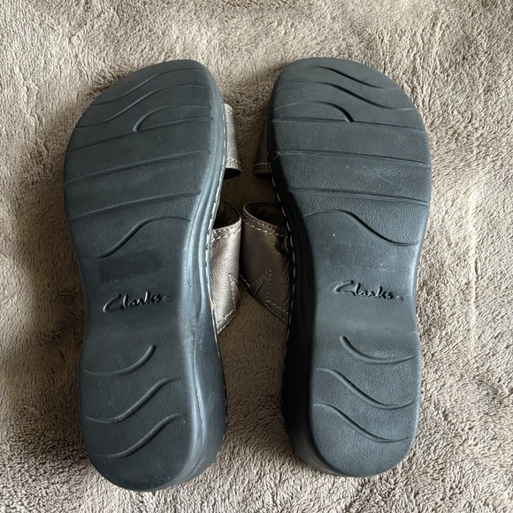 Clarks Bendable Wedge Sandal   Women 9W Metallic Brown Comfortable - Picture 7 of 8